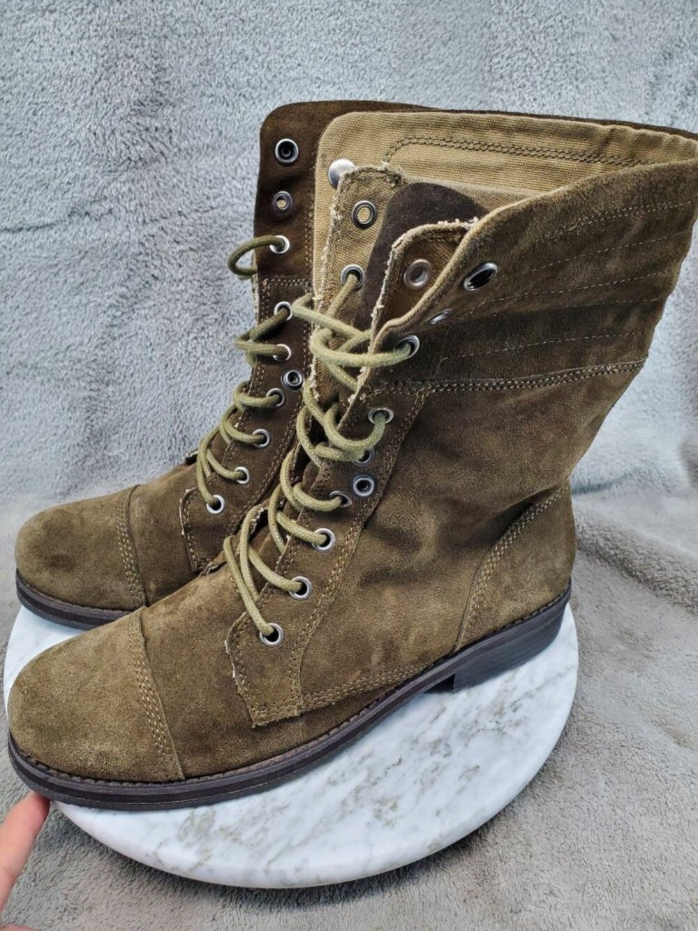 Nine West Shoes Womens 9 Olive Green Suede Lace-Up Combat Boots *Read*